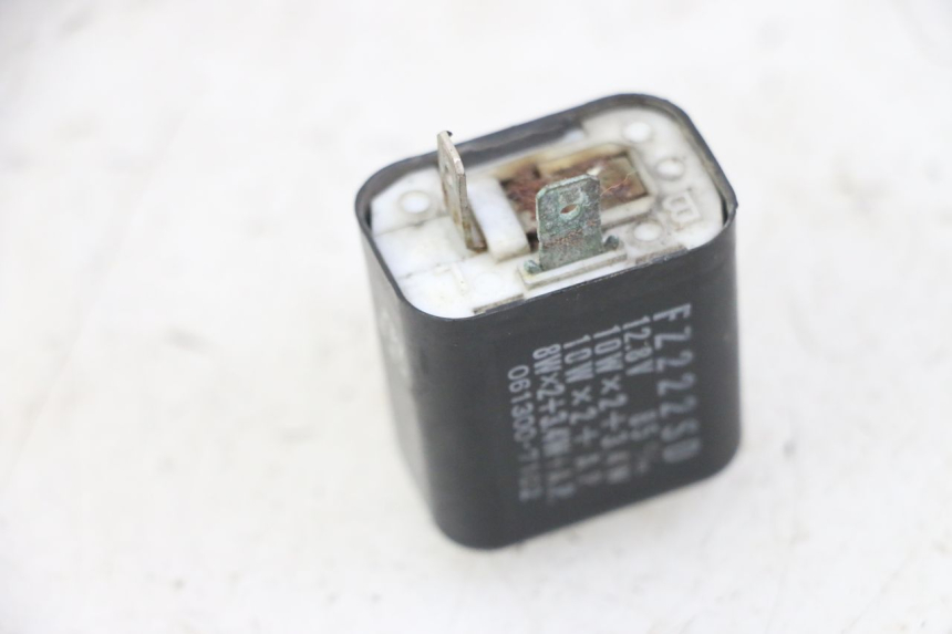 photo de BLINKER RELAIS APRILIA RALLY AC 50 (1995 - 2004) - Detailansicht des Bauteils