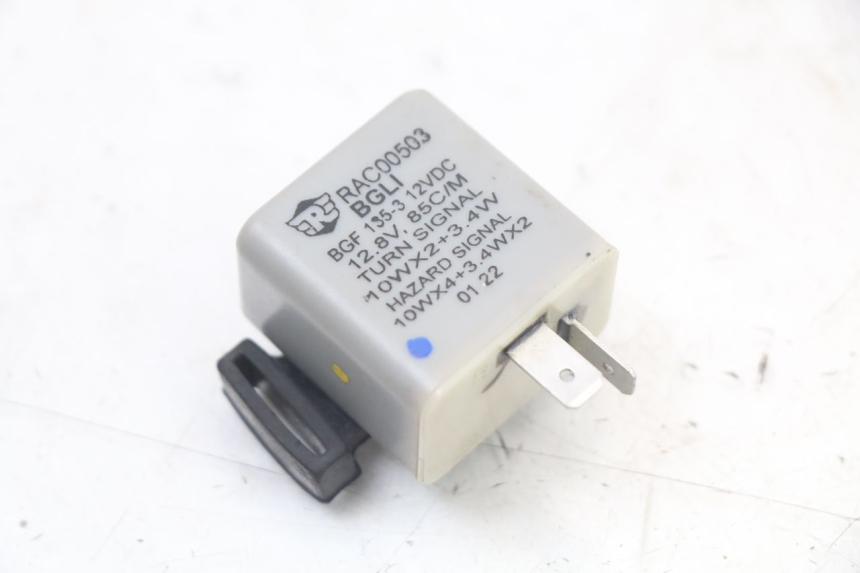 photo de BLINKER RELAIS ROYAL ENFIELD SCRAM 411 (2022 - 2024) - Hauptansicht