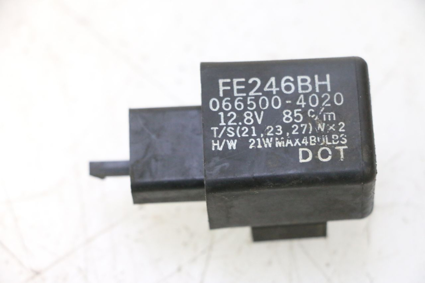 photo de BLINKER RELAIS HONDA SH 125 (2001 - 2003) - Hauptansicht