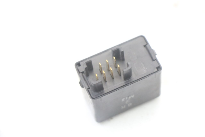 photo de BLINKER RELAIS SUZUKI GSX F GSXF 650 (2007 - 2015) - Technische Nahaufnahme