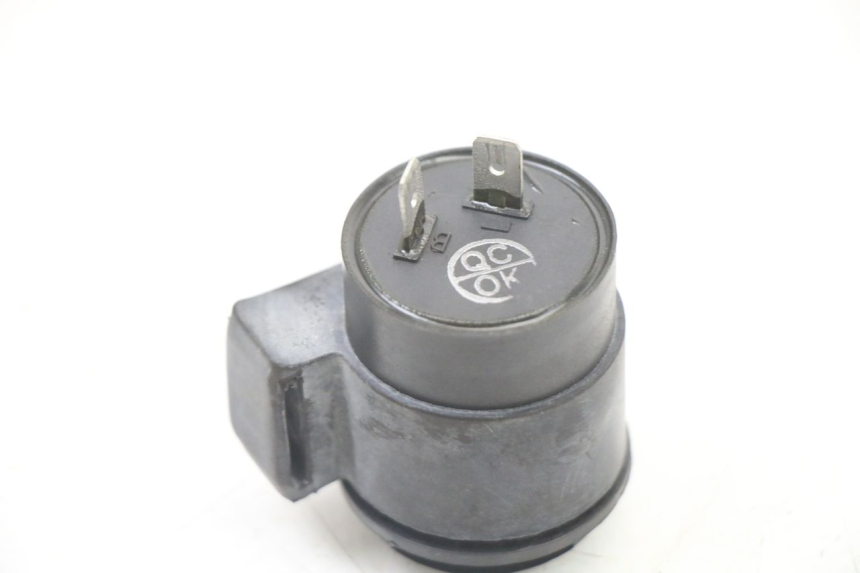 photo de BLINKERRELAIS SYM ORBIT 2 4T 50 (2008 - 2017) - Zoom auf Gebrauchszustand