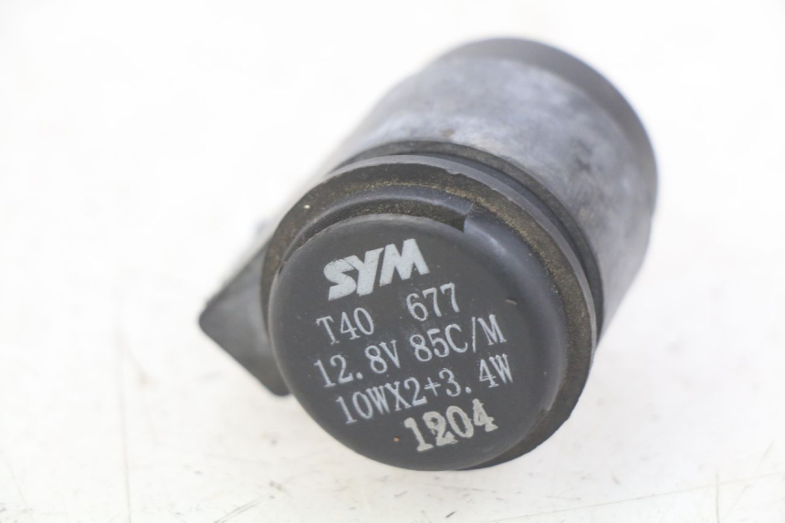 photo de BLINKERRELAIS PEUGEOT TWEET 4T 50 (2010 - 2014) - Detailansicht des Bauteils