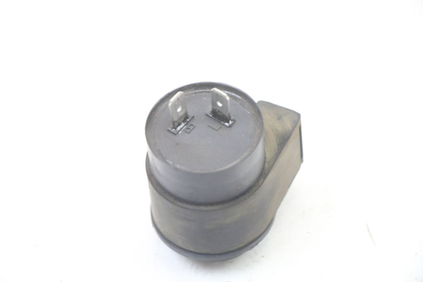 photo de BLINKERRELAIS PEUGEOT TWEET 4T 50 (2018 - 2022) - Zoom auf Gebrauchszustand