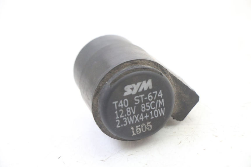 photo de BLINKERRELAIS PEUGEOT TWEET 4T 50 (2014 - 2019) - Detailansicht des Bauteils