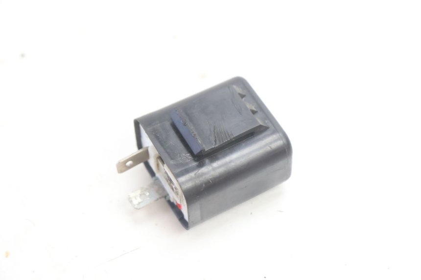 photo de BLINKERRELAIS PIAGGIO TYPHOON 50 (1993 - 1999) - Technische Nahaufnahme