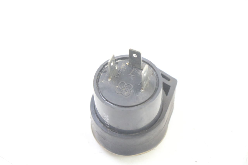 photo de BLINKERRELAIS PEUGEOT V-CLIC VCLIC 50 (2007 - 2013) - Zoom auf Gebrauchszustand