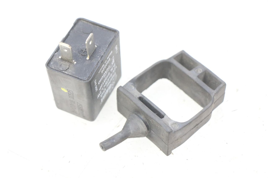 photo de BLINKERRELAIS PIAGGIO VESPA GTS IGET ABS 125 (2017 - 2023) - Detailansicht des Bauteils