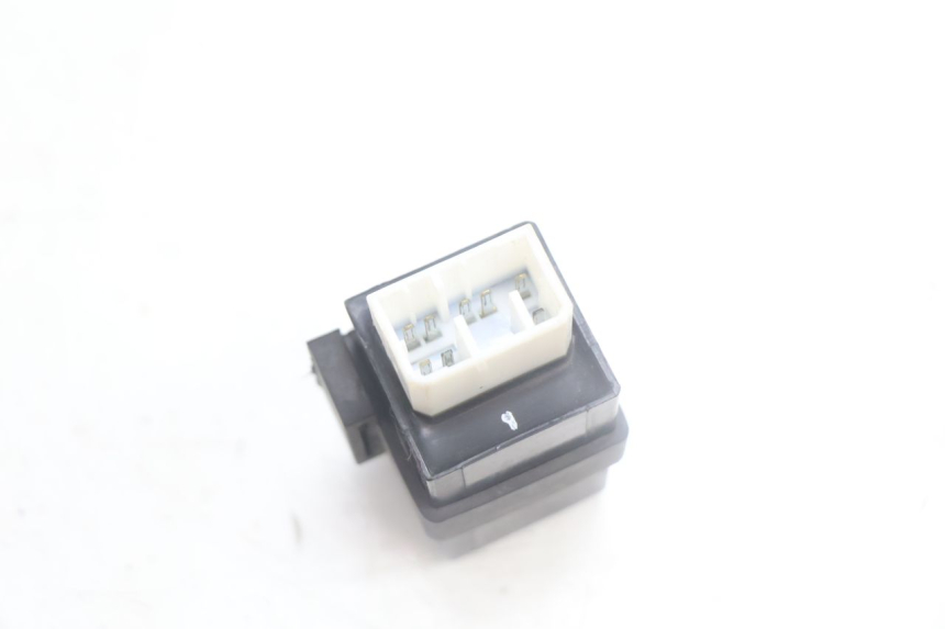 photo de BLINKERRELAIS YAMAHA XMAX X-MAX 125 (2006 - 2009) - Alternative Perspektive