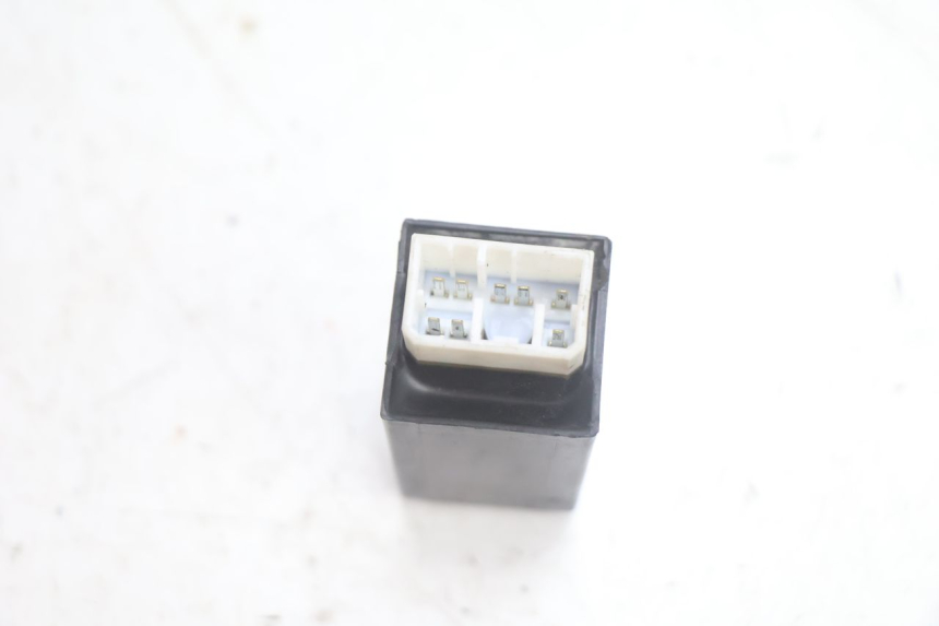photo de BLINKERRELAIS YAMAHA XMAX X-MAX 125 (2006 - 2009) - Zoom auf Gebrauchszustand