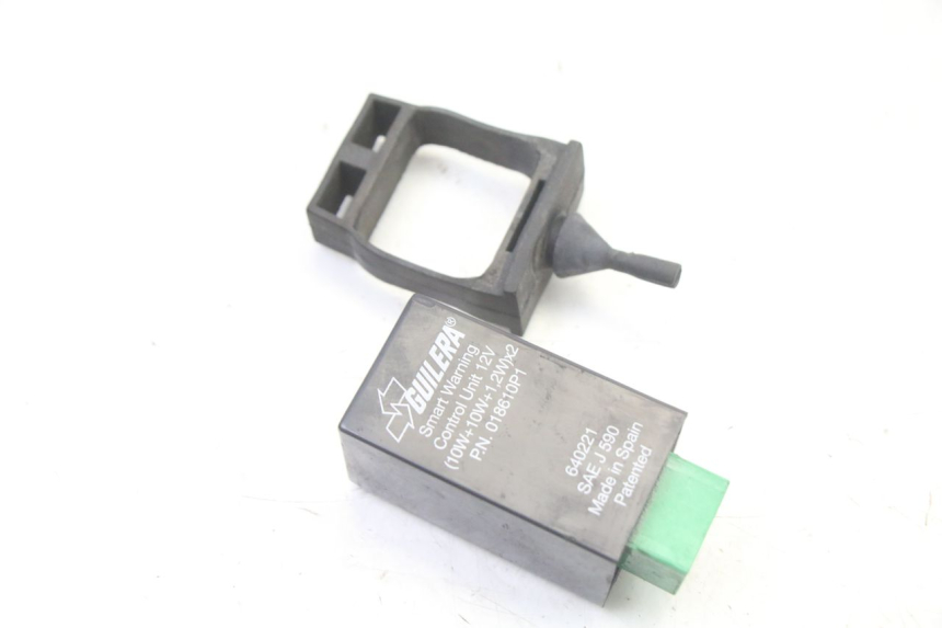 photo de BLINKERRELAIS PIAGGIO XEVO - X EVO 125 (2007 - 2017) - Hauptansicht