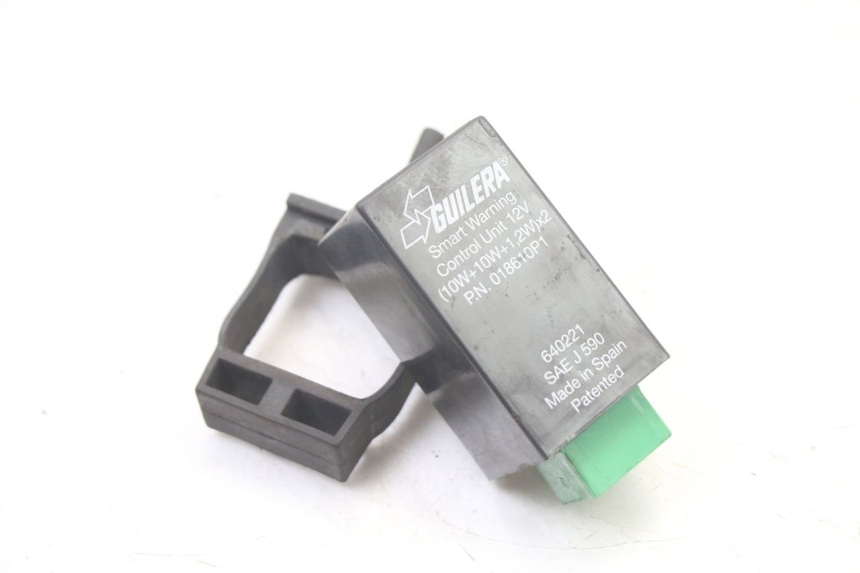 photo de BLINKERRELAIS PIAGGIO XEVO - X EVO 125 (2007 - 2017) - Detailansicht des Bauteils