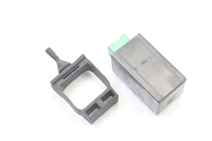 photo de BLINKERRELAIS PIAGGIO XEVO - X EVO 125 (2007 - 2017) - Zoom auf Gebrauchszustand