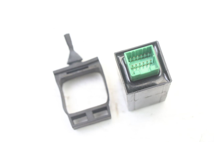 photo de BLINKERRELAIS PIAGGIO XEVO - X EVO 125 (2007 - 2017) - Alternative Perspektive