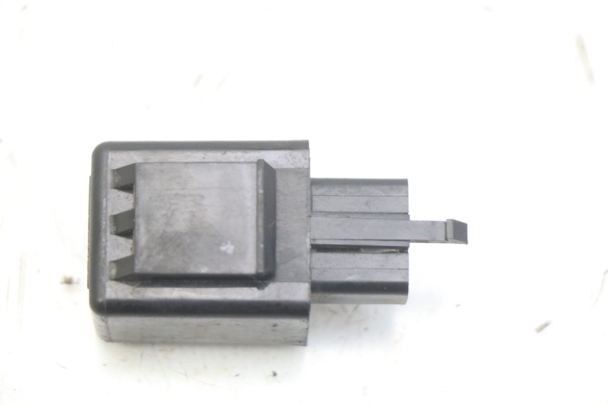 photo de BLINKER RELAIS YAMAHA XP T-MAX TMAX 500 (2004 - 2007) - Zoom auf Gebrauchszustand
