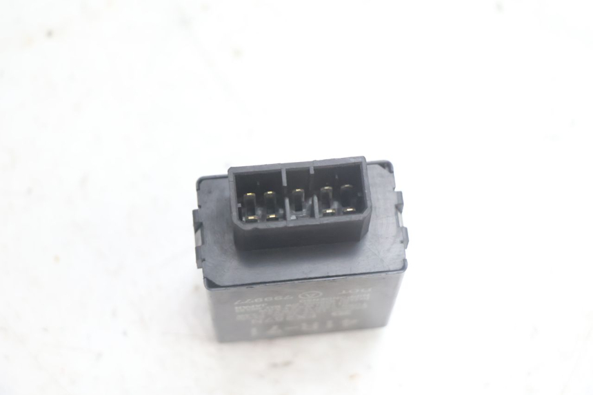 photo de BLINKER RELAIS YAMAHA XV VIRAGO 535 (1988 - 2004) - Technische Nahaufnahme