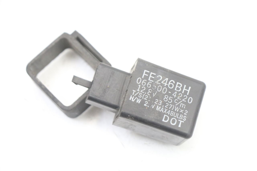 photo de BLINKERRELAIS YAMAHA FZS FAZER 600 (2001 - 2003) - Hauptansicht