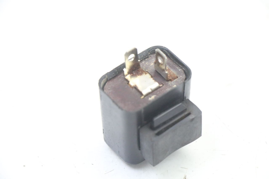 photo de BLINKER RELAIS YAMAHA TZR 50 (2008 - 2016) - Zoom auf Gebrauchszustand