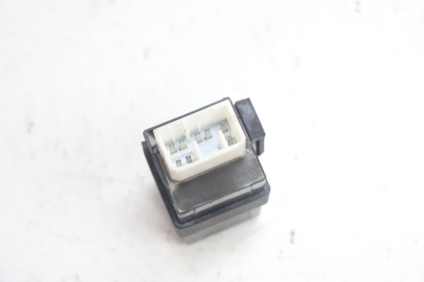 photo de BLINKERRELAIS YAMAHA YP MAJESTY 125 (2002 - 2006) - Alternative Perspektive