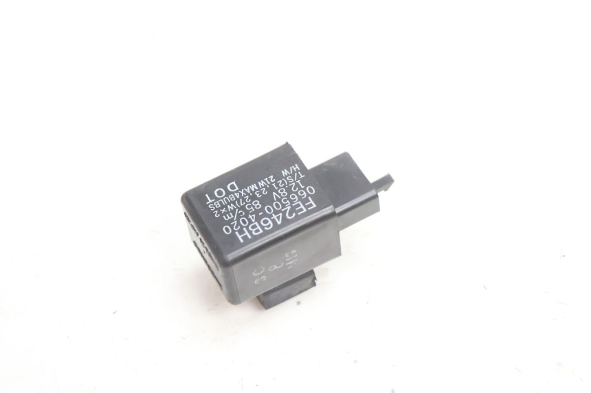 photo de BLINKER RELAIS KAWASAKI ZX-6R ZX6R 600 (2000 - 2002) - Detailansicht des Bauteils