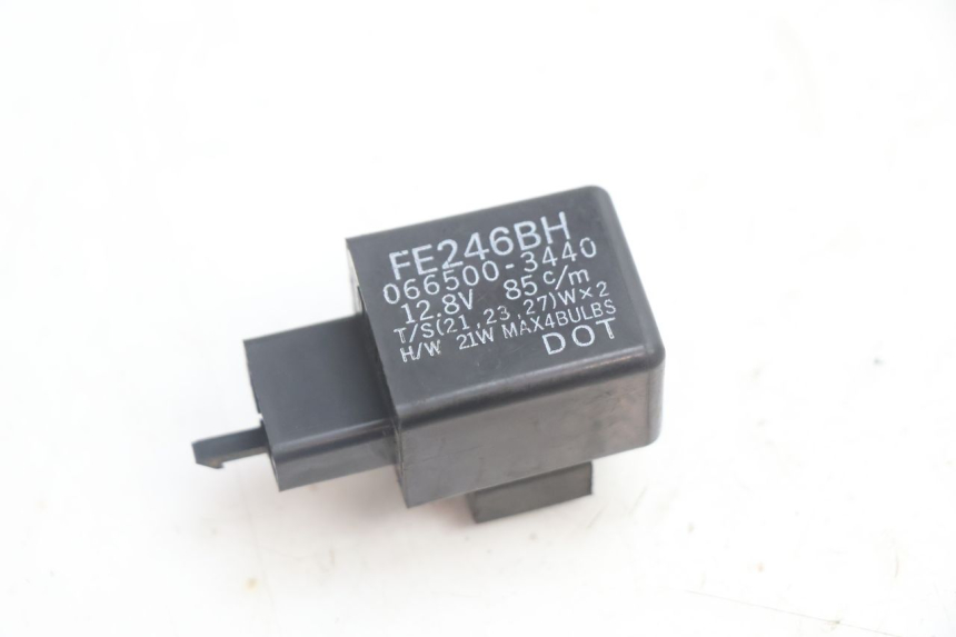 photo de BLINKERRELAIS KAWASAKI ZX-6R ZX6R 600 (1995 - 1997) - Hauptansicht