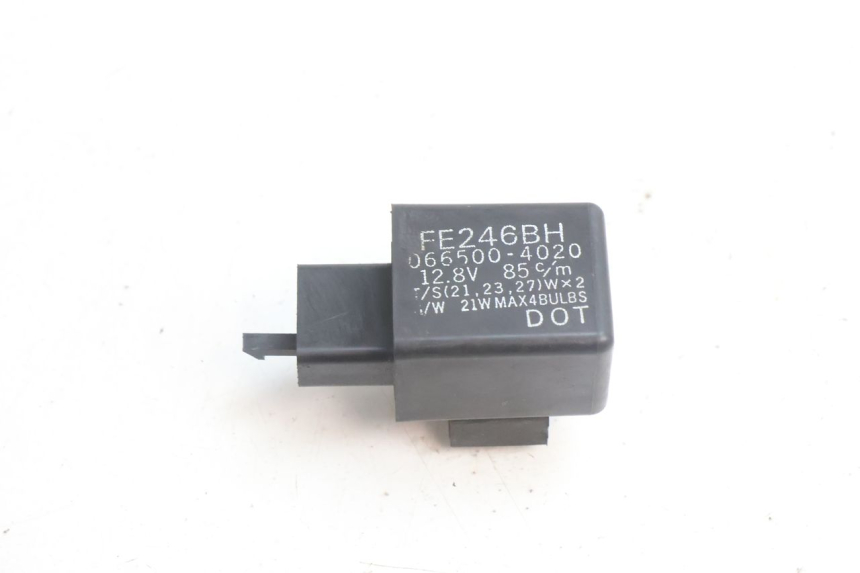 photo de BLINKER RELAIS KAWASAKI ZZR 600 (1995 - 2004) - Hauptansicht