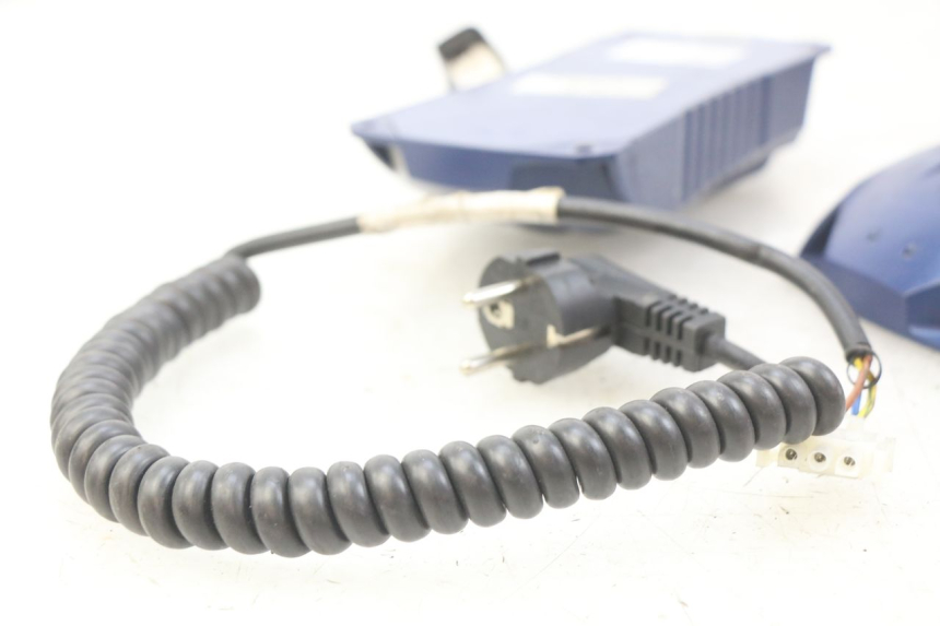 photo de BATTERIELADEGERÄT PEUGEOT E-VIVACITY 1 (2012 - 2018) - Charakteristische Merkmale