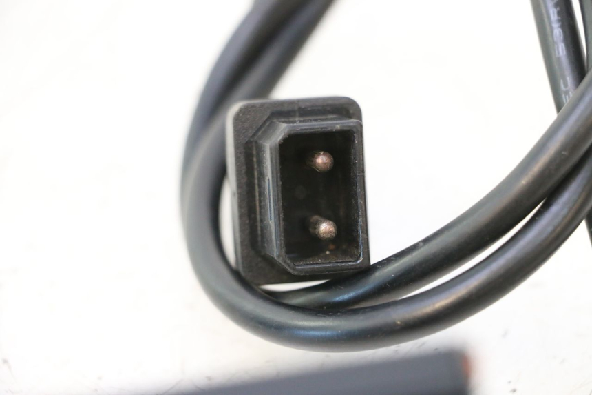 photo de BATTERIELADEGERÄT BAIKU SAKURA 1 (2021 - 2025) - Zoom auf Gebrauchszustand