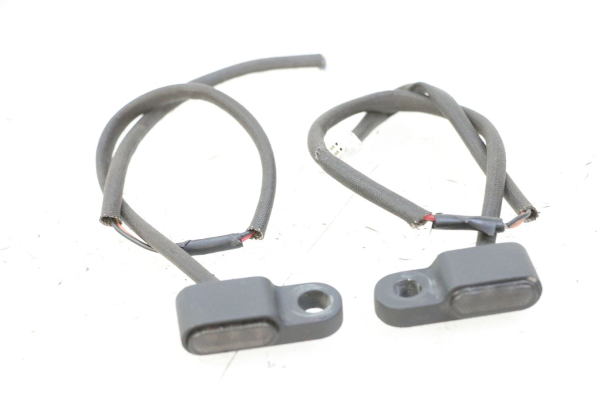 photo de HINTEN BLINKER DERBI SENDA SM DRD X-TREME 50 (2011 - 2017) - Hauptansicht