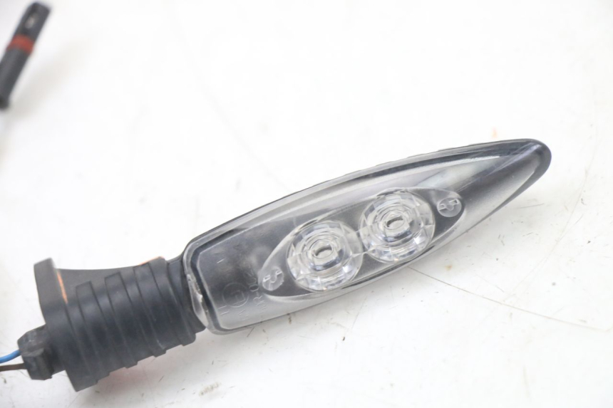 photo de HINTEN RECHTS BLINKER BMW S RR ABS S1000RR 1000 (2015 - 2018) - Detailansicht des Bauteils