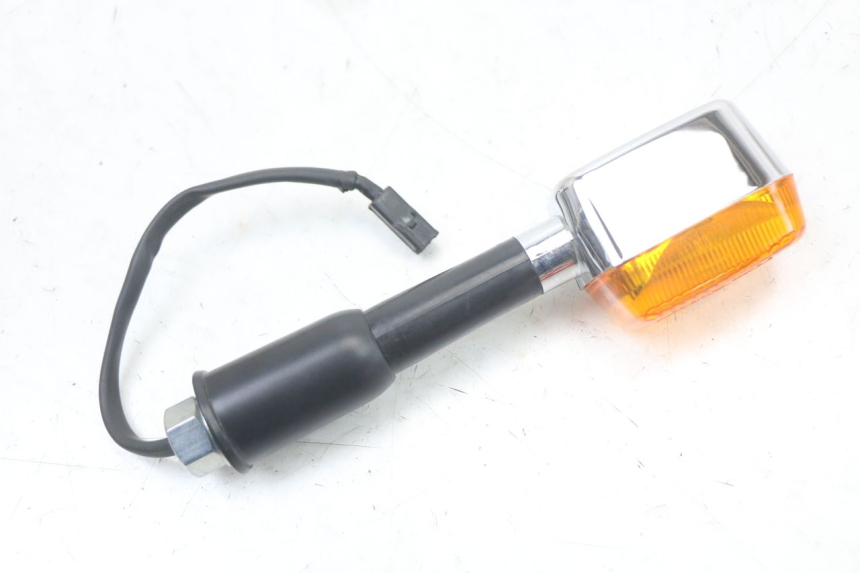 photo de HINTEN RECHTS BLINKER ROYAL ENFIELD CONTINENTAL GT 650 (2019 - 2024) - Hauptansicht