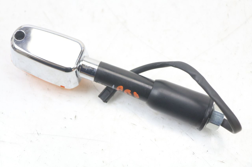 photo de HINTEN RECHTS BLINKER ROYAL ENFIELD CONTINENTAL GT 650 (2019 - 2024) - Technische Nahaufnahme