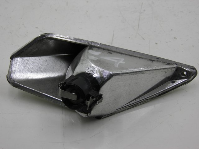 photo de HINTEN RECHTS BLINKER DERBI GP MAX 250 (2006 - 2008) - Detailansicht des Bauteils