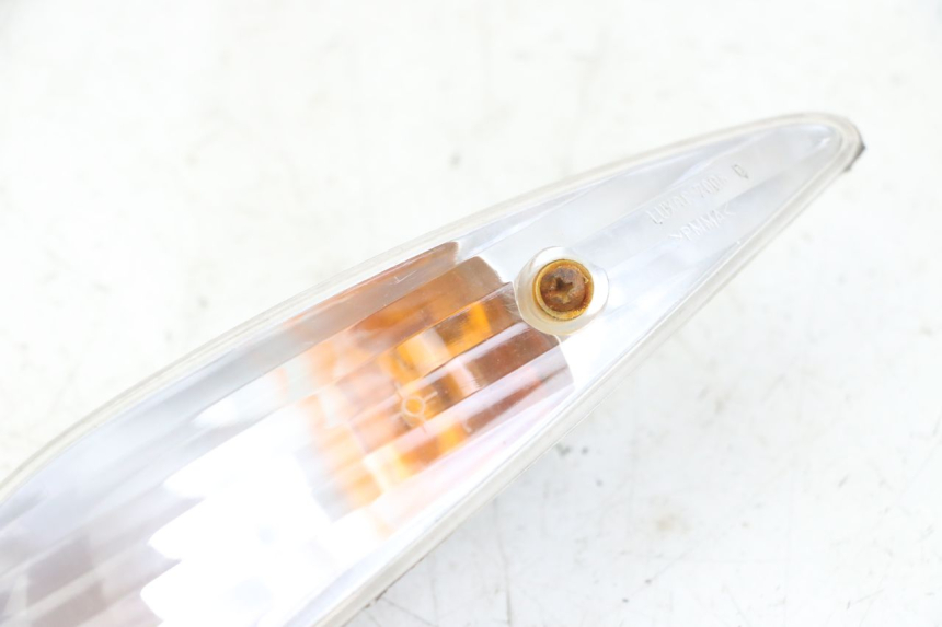 photo de HINTEN RECHTS BLINKER PEUGEOT ELYSTAR 125 (2002 - 2007) - Zoom auf Gebrauchszustand