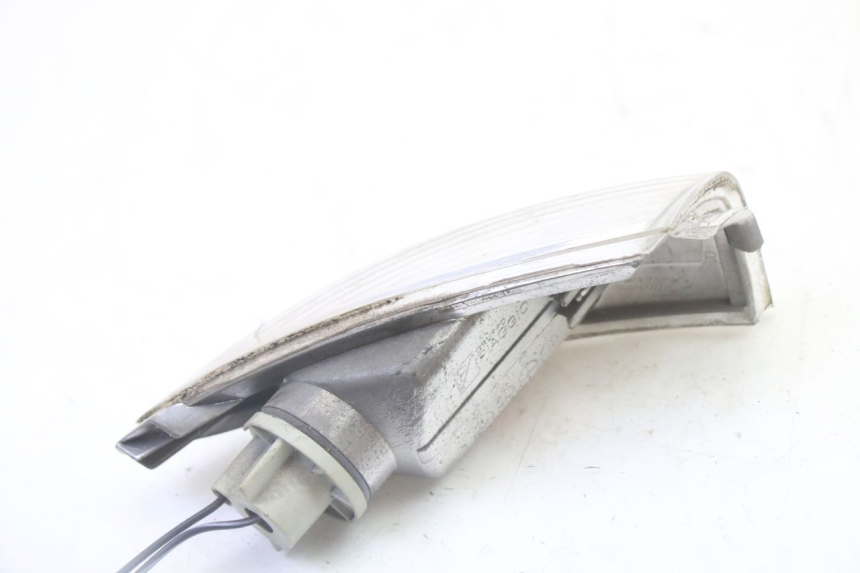 photo de RECHTER HINTERER BLINKER PIAGGIO FLY 2T 50 (2004 - 2017) - Zoom auf Gebrauchszustand