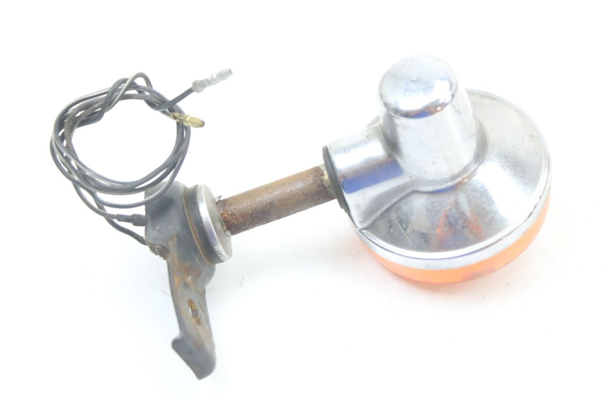photo de HINTEN RECHTS BLINKER SUZUKI GN 125 (1997 - 2000) - Technische Nahaufnahme