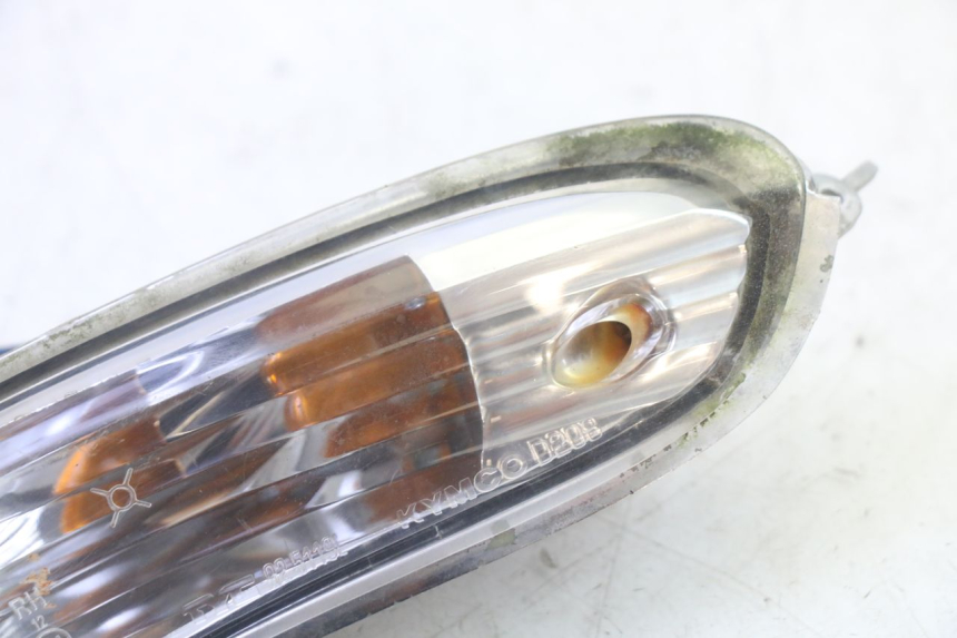 photo de HINTEN RECHTS BLINKER KYMCO GRAND DINK 125 (2002 - 2007) - Zoom auf Gebrauchszustand