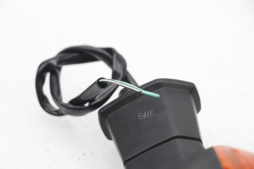 photo de HINTEN RECHTS BLINKER SUZUKI GSF N BANDIT 600 (2000 - 2004) - Detailansicht des Bauteils