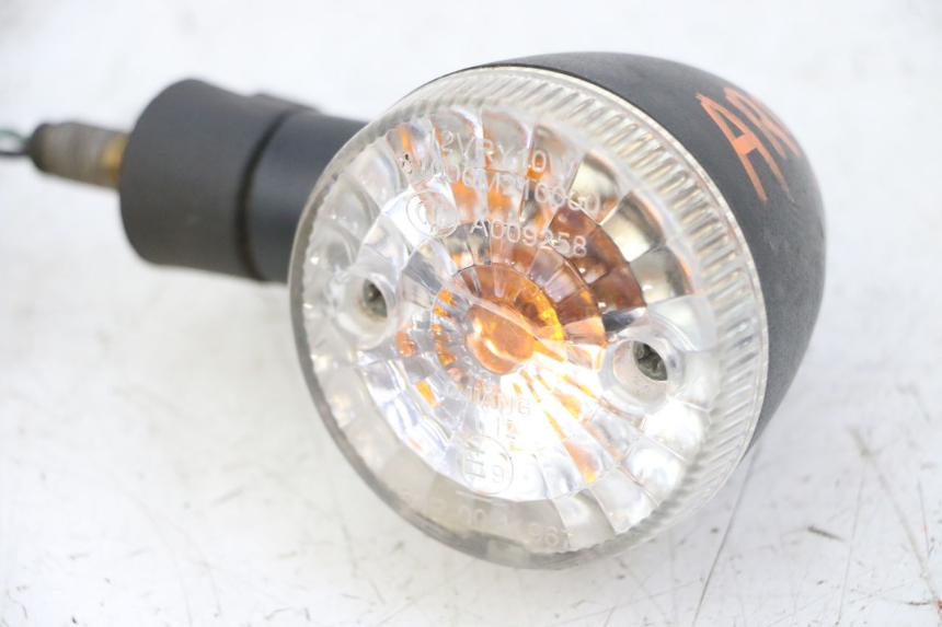 photo de HINTEN RECHTS BLINKER KEEWAY K-LIGHT KLIGHT 125 (2018 - 2025) - Details der Befestigungspunkte