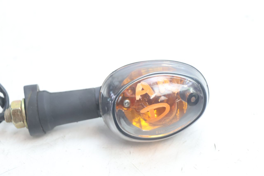 photo de HINTEN RECHTS BLINKER LONGJIA LJ50QT 8M 2T 50 (2010 - 2017) - Detailansicht des Bauteils
