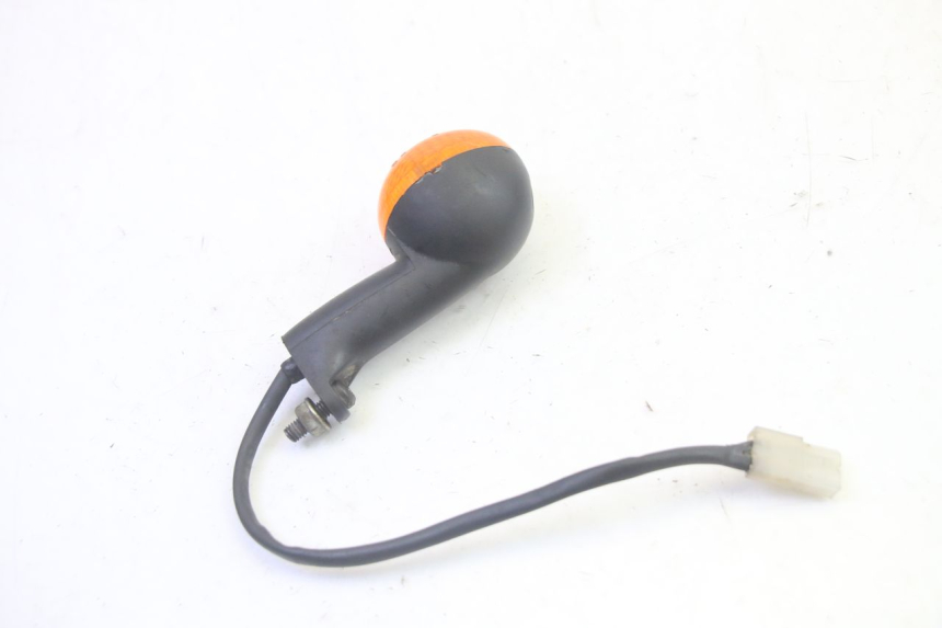 photo de RECHTER HINTERER BLINKER PEUGEOT LUDIX 50 (2005 - 2007) - Zoom auf Gebrauchszustand