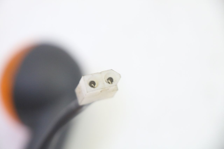 photo de RECHTER HINTERER BLINKER PEUGEOT LUDIX 50 (2005 - 2007) - Technische Nahaufnahme