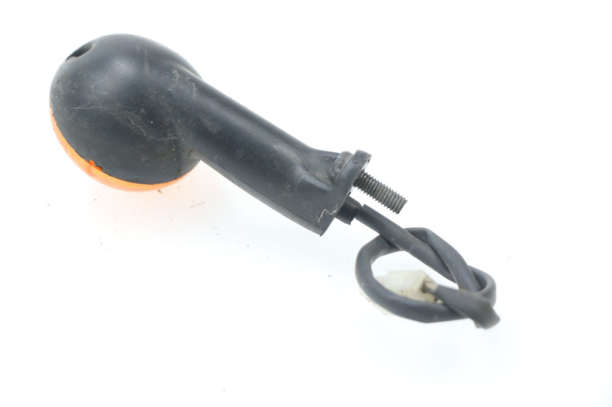 photo de HINTEN RECHTS BLINKER PEUGEOT LUDIX ONE 50 (2005 - 2008) - Zoom auf Gebrauchszustand