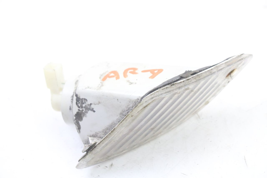 photo de HINTEN RECHTS BLINKER PIAGGIO VESPA GRANTURISMO 125 (2003 - 2007) - Details der Befestigungspunkte