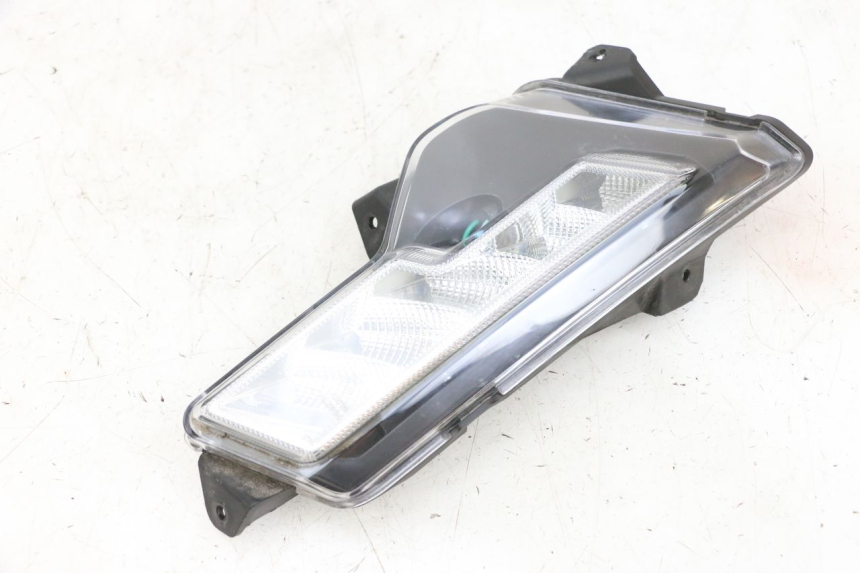 photo de HINTEN RECHTS BLINKER EFUN PUSA 1 - Hauptansicht