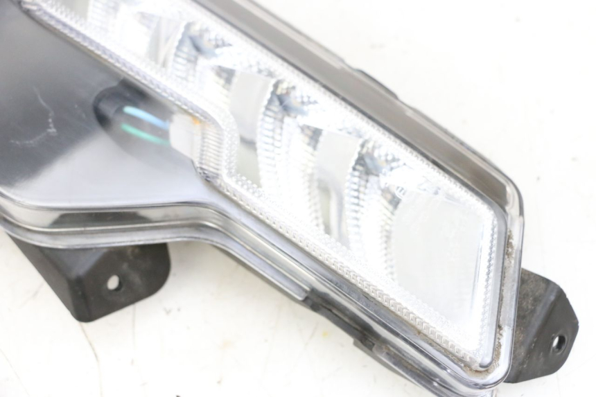 photo de HINTEN RECHTS BLINKER EFUN PUSA 1 - Zoom auf Gebrauchszustand