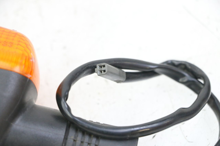 photo de HINTEN RECHTS BLINKER SUZUKI SV N 650 (1999 - 2002) - Zoom auf Gebrauchszustand