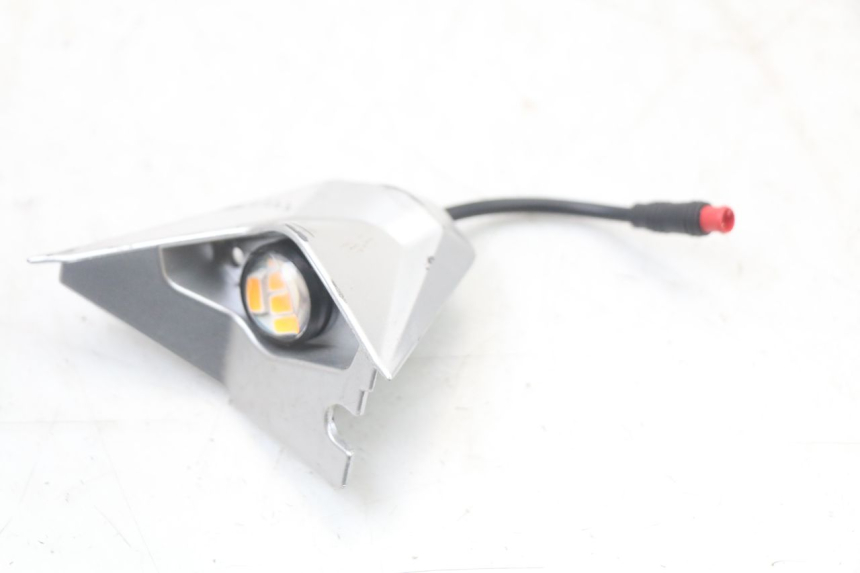 photo de HINTEN RECHTS BLINKER DUALTRON TOGO PLUS 1 - Detailansicht des Bauteils