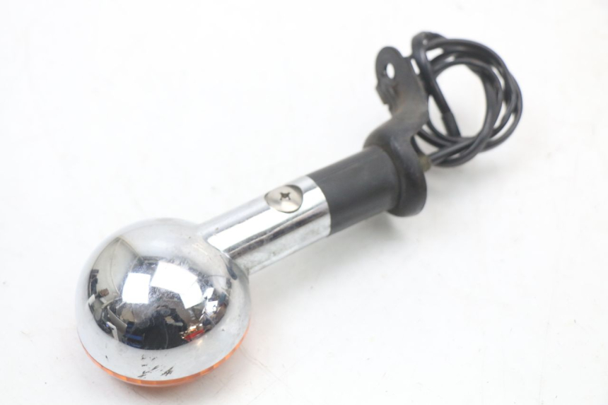 photo de HINTEN RECHTS BLINKER SUZUKI VL INTRUDER 125 (2004 - 2007) - Technische Nahaufnahme