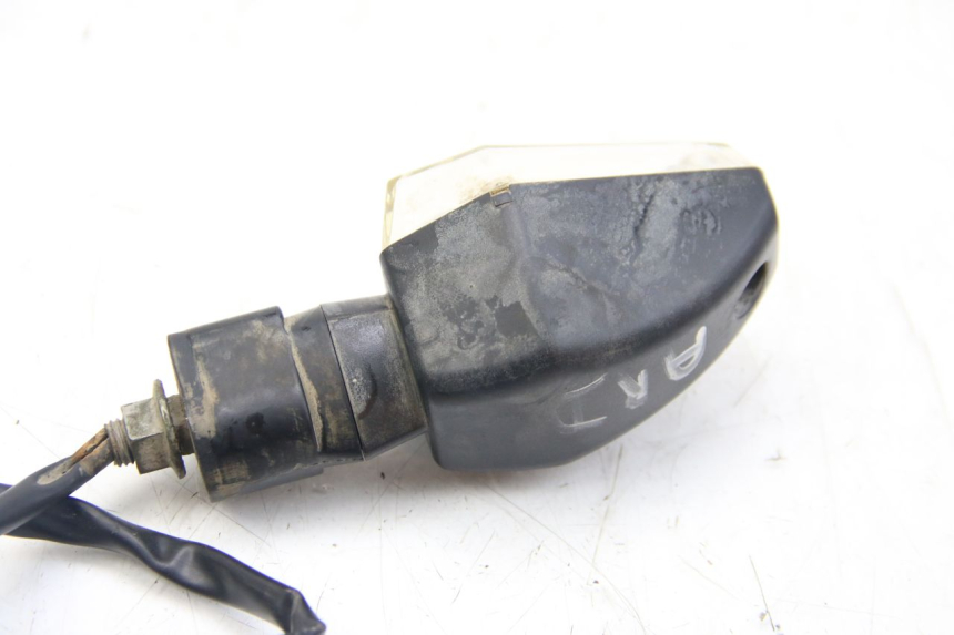 photo de RECHTER HINTERER BLINKER SYM WOLF SB 125 (2011 - 2018) - Zoom auf Gebrauchszustand