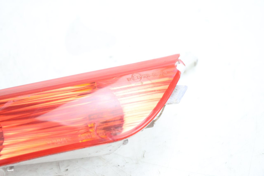 photo de HINTEN RECHTS BLINKER PIAGGIO X8 STREET 125 (2006 - 2007) - Zoom auf Gebrauchszustand